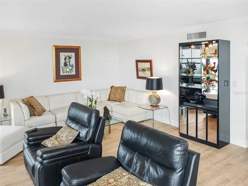 1000 Longboat Club Road Longboat Key FL 34228