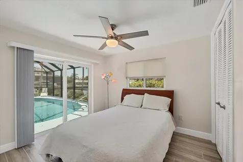 5585 Contento Drive Sarasota FL 34242