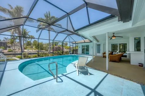 5585 Contento Drive Sarasota FL 34242