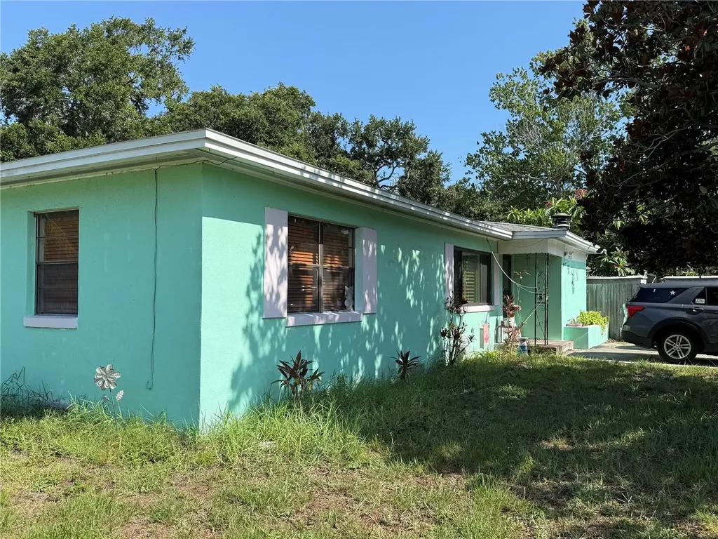 1410 Kings Highway Clearwater FL 33755
