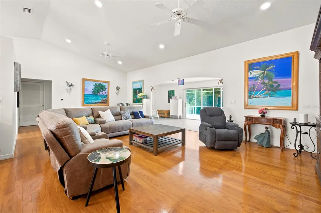 27202 Racquet Circle Leesburg FL 34748