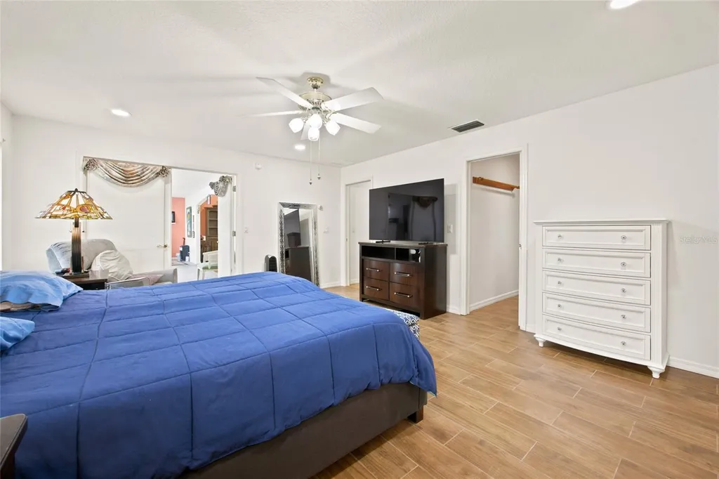 27202 Racquet Circle Leesburg FL 34748
