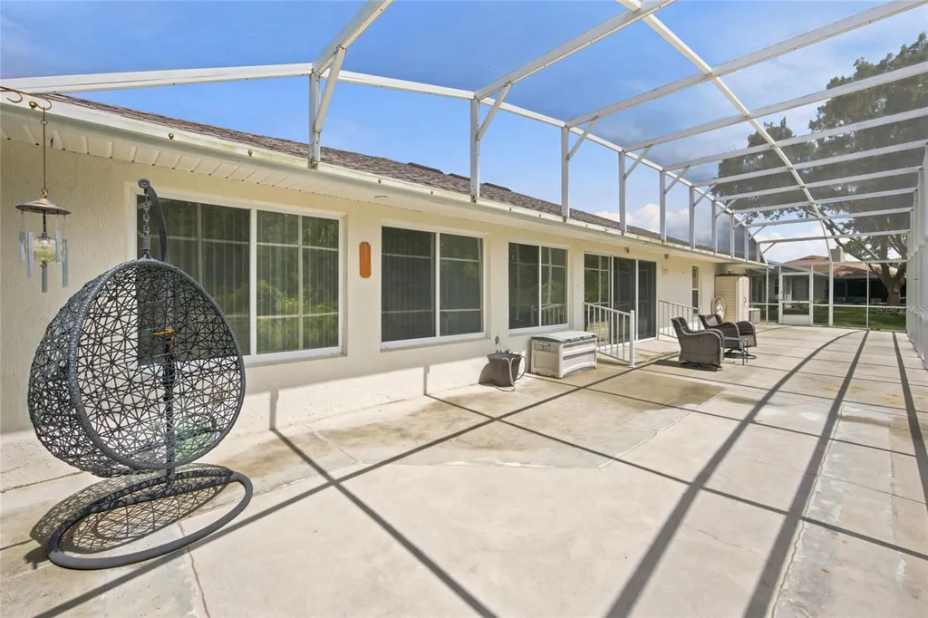 27202 Racquet Circle Leesburg FL 34748