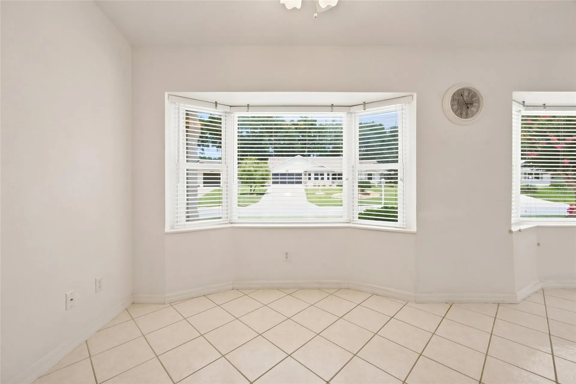 27202 Racquet Circle Leesburg FL 34748