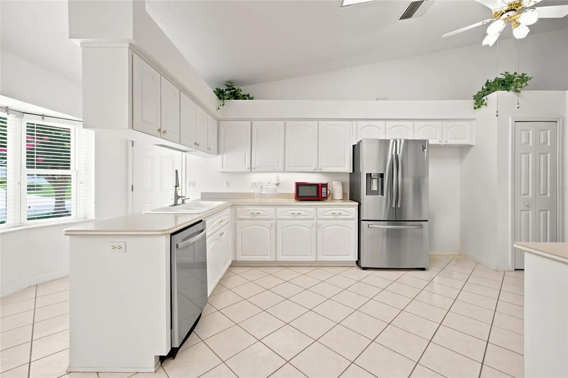 27202 Racquet Circle Leesburg FL 34748