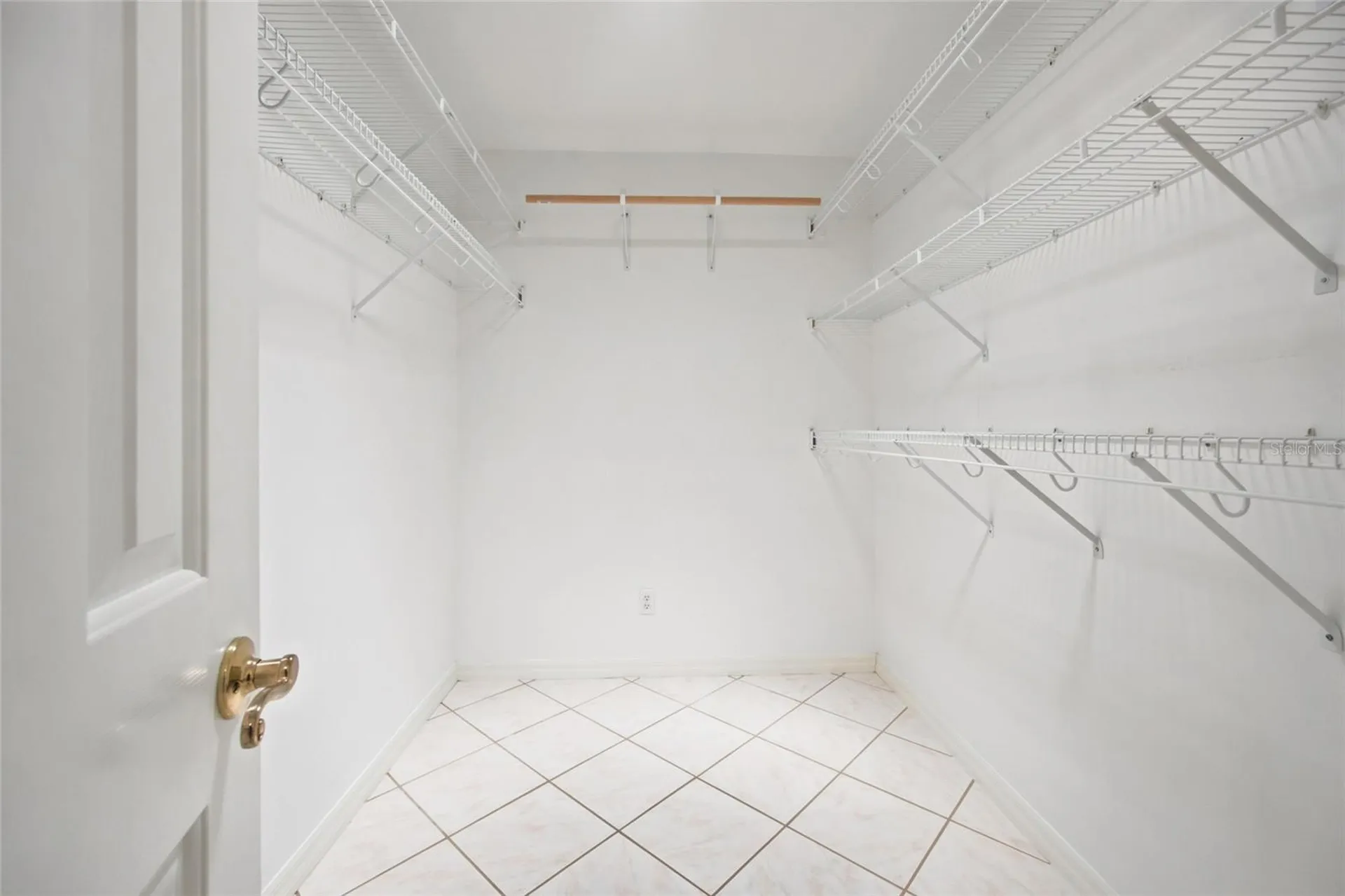 27202 Racquet Circle Leesburg FL 34748