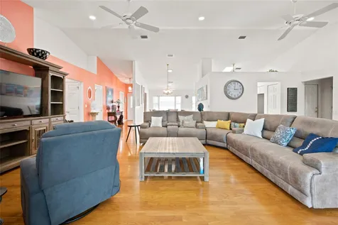 27202 Racquet Circle Leesburg FL 34748