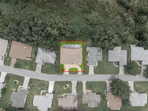 27202 Racquet Circle Leesburg FL 34748