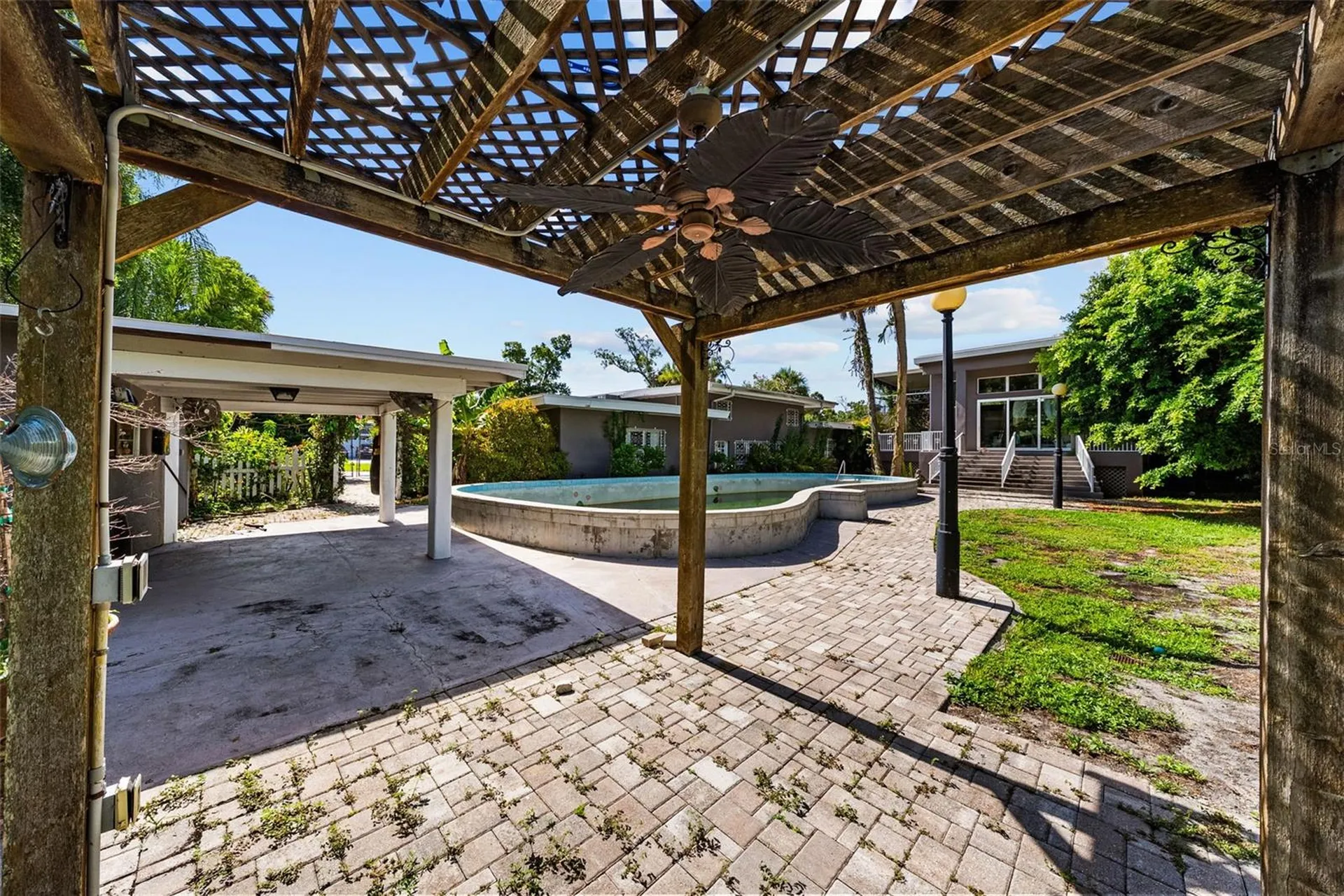 211 S Shore Crest Drive Tampa FL 33609