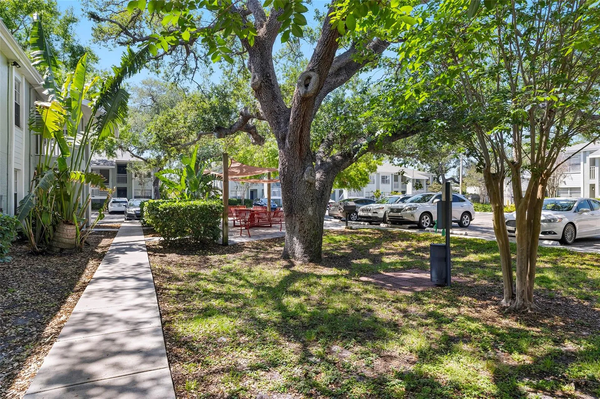 5440 S Macdill Avenue Tampa FL 33611