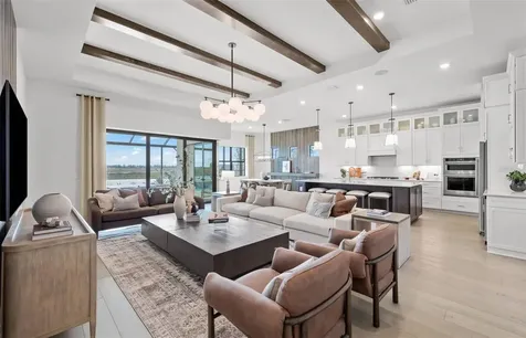 4933 Del Rey Cove Lakewood Ranch FL 34211
