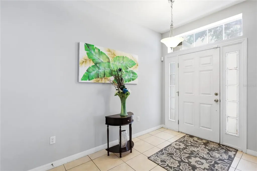 907 Hacienda Circle Kissimmee FL 34741