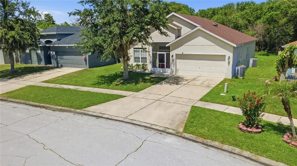 907 Hacienda Circle Kissimmee FL 34741