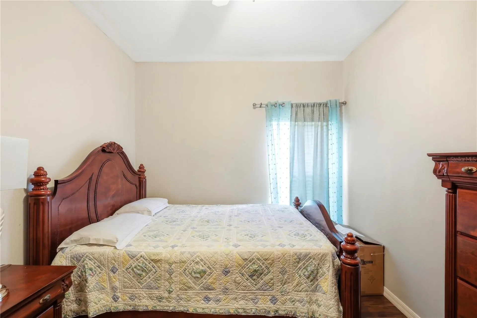 907 Hacienda Circle Kissimmee FL 34741
