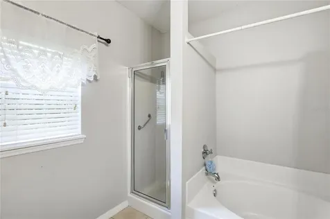 907 Hacienda Circle Kissimmee FL 34741