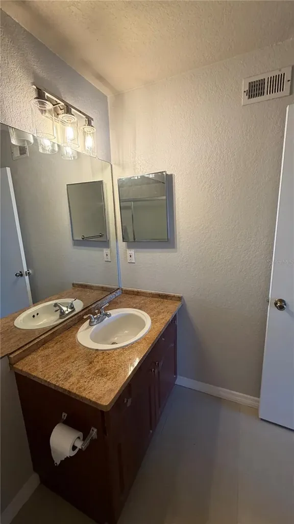 4209 Woodstorks Walk Way Lutz FL 33558