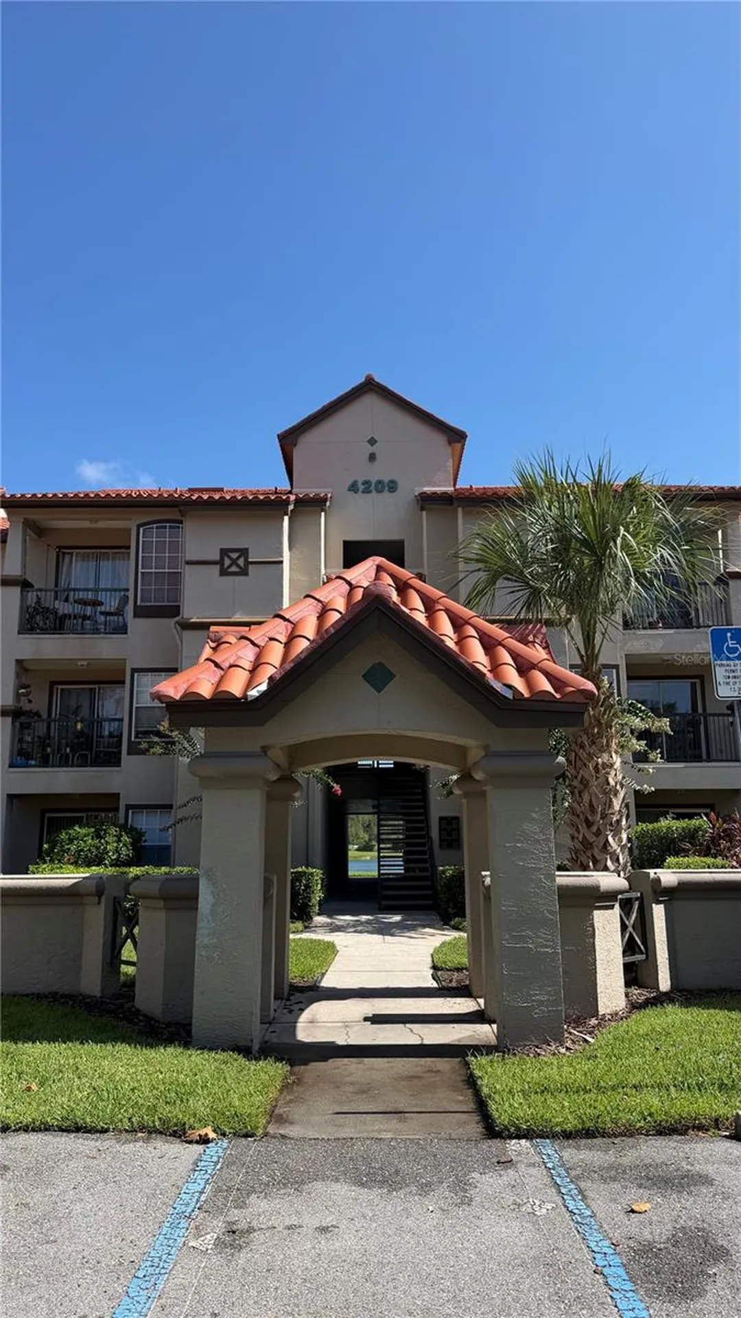4209 Woodstorks Walk Way Lutz FL 33558
