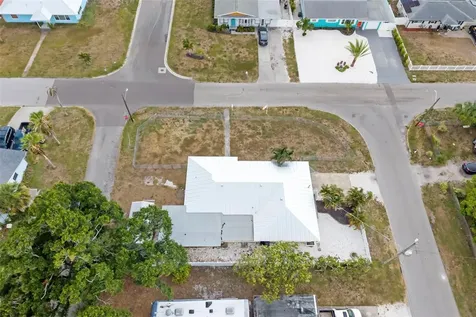 3402 15th Avenue W Bradenton FL 34205