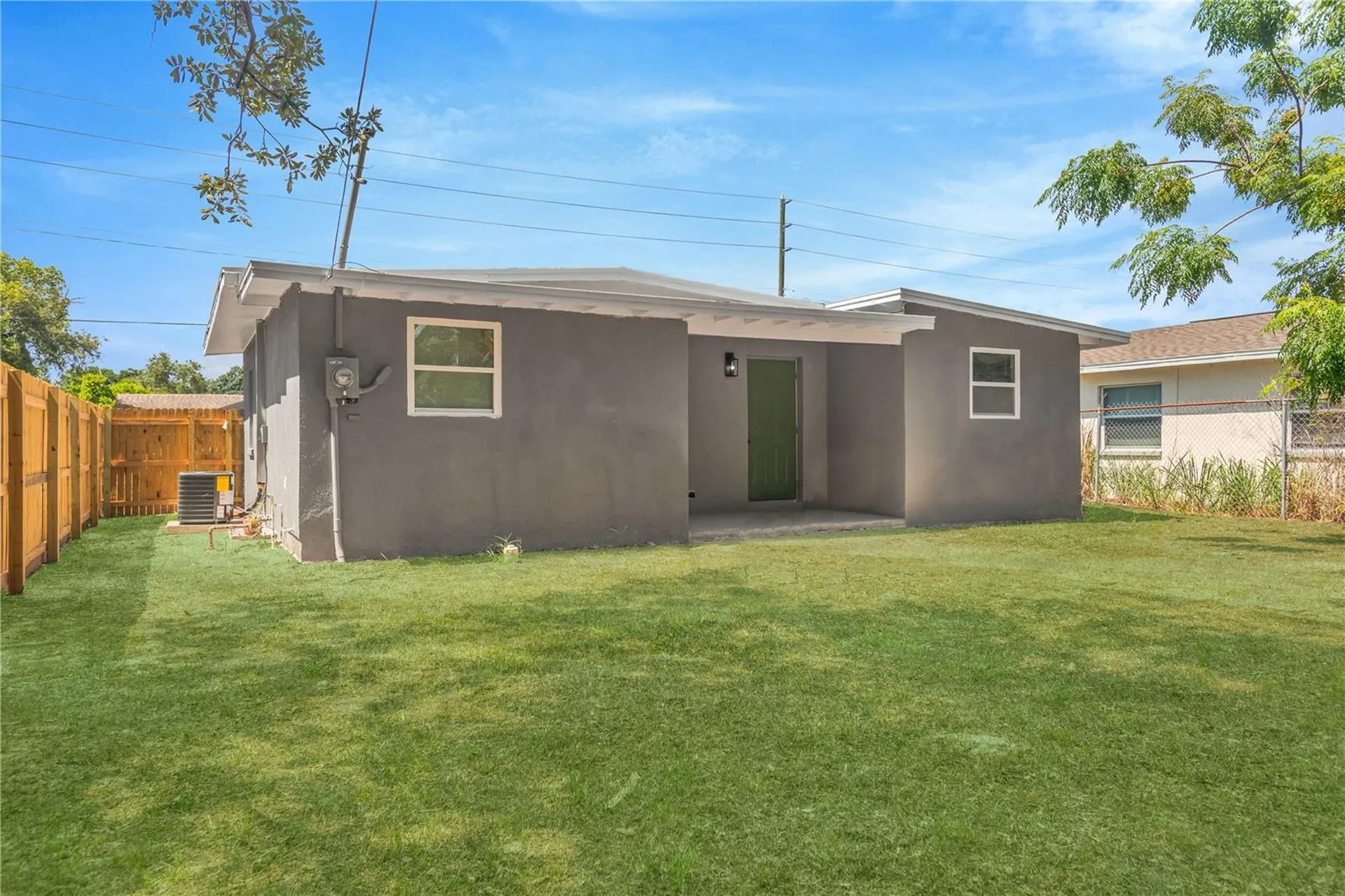 4628 15th Avenue S St Petersburg FL 33711