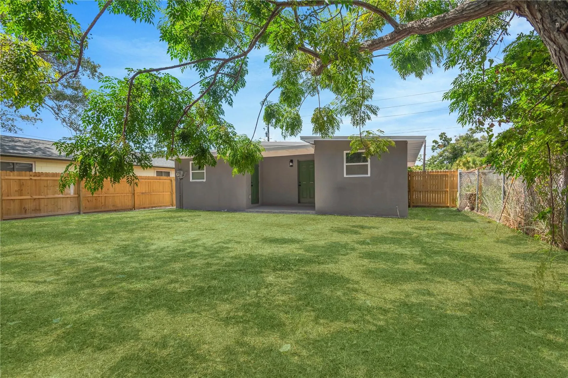 4628 15th Avenue S St Petersburg FL 33711