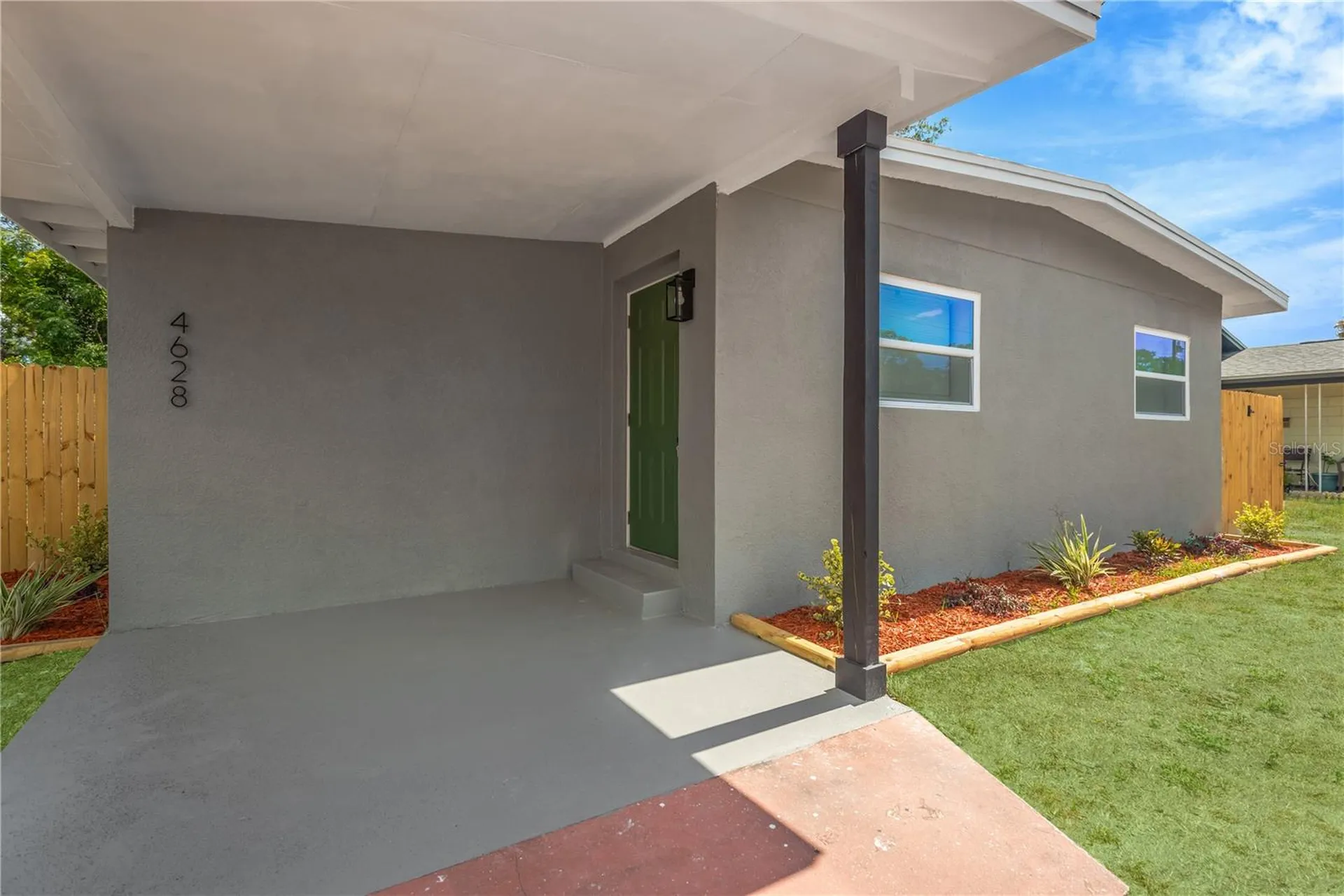 4628 15th Avenue S St Petersburg FL 33711