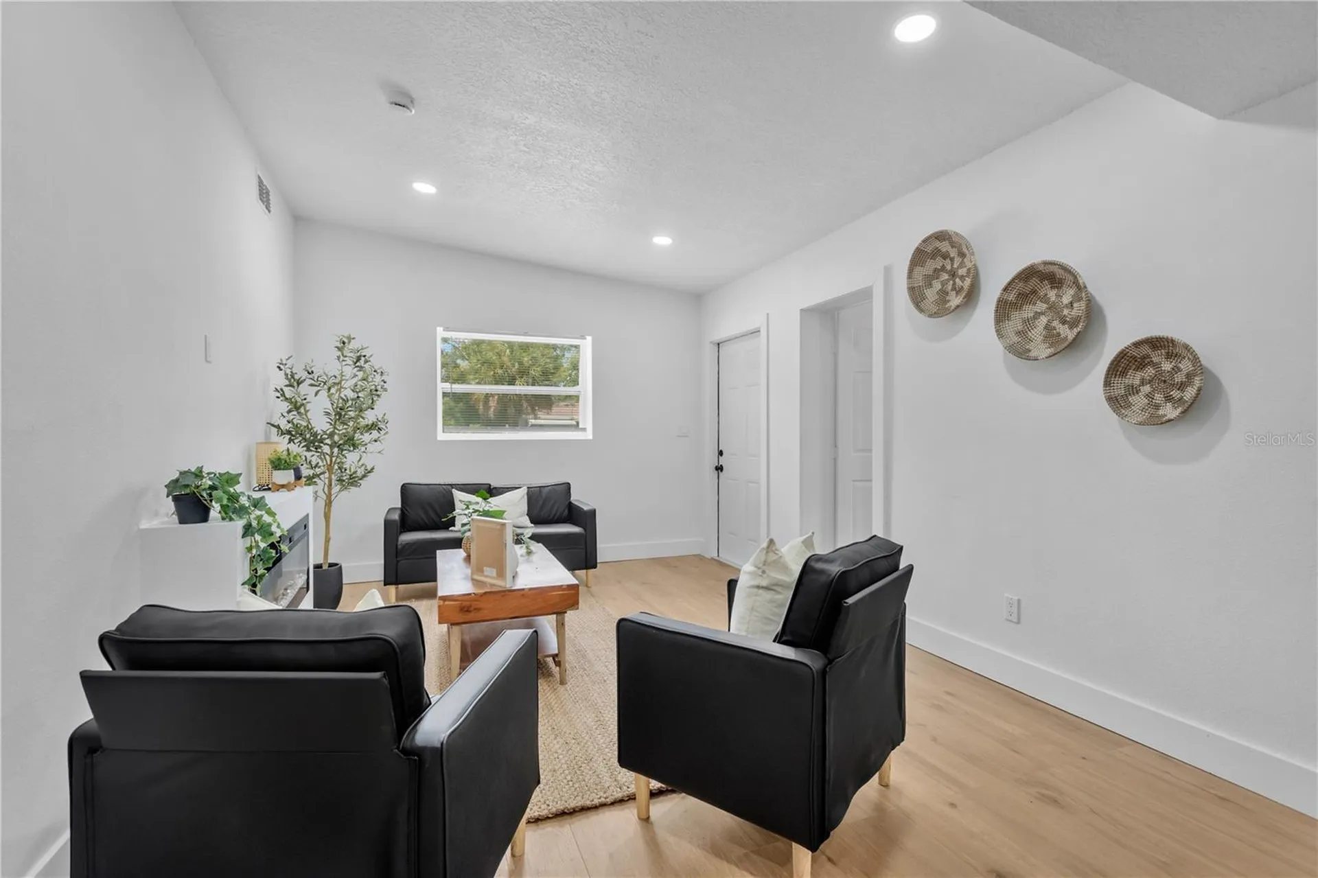 4628 15th Avenue S St Petersburg FL 33711