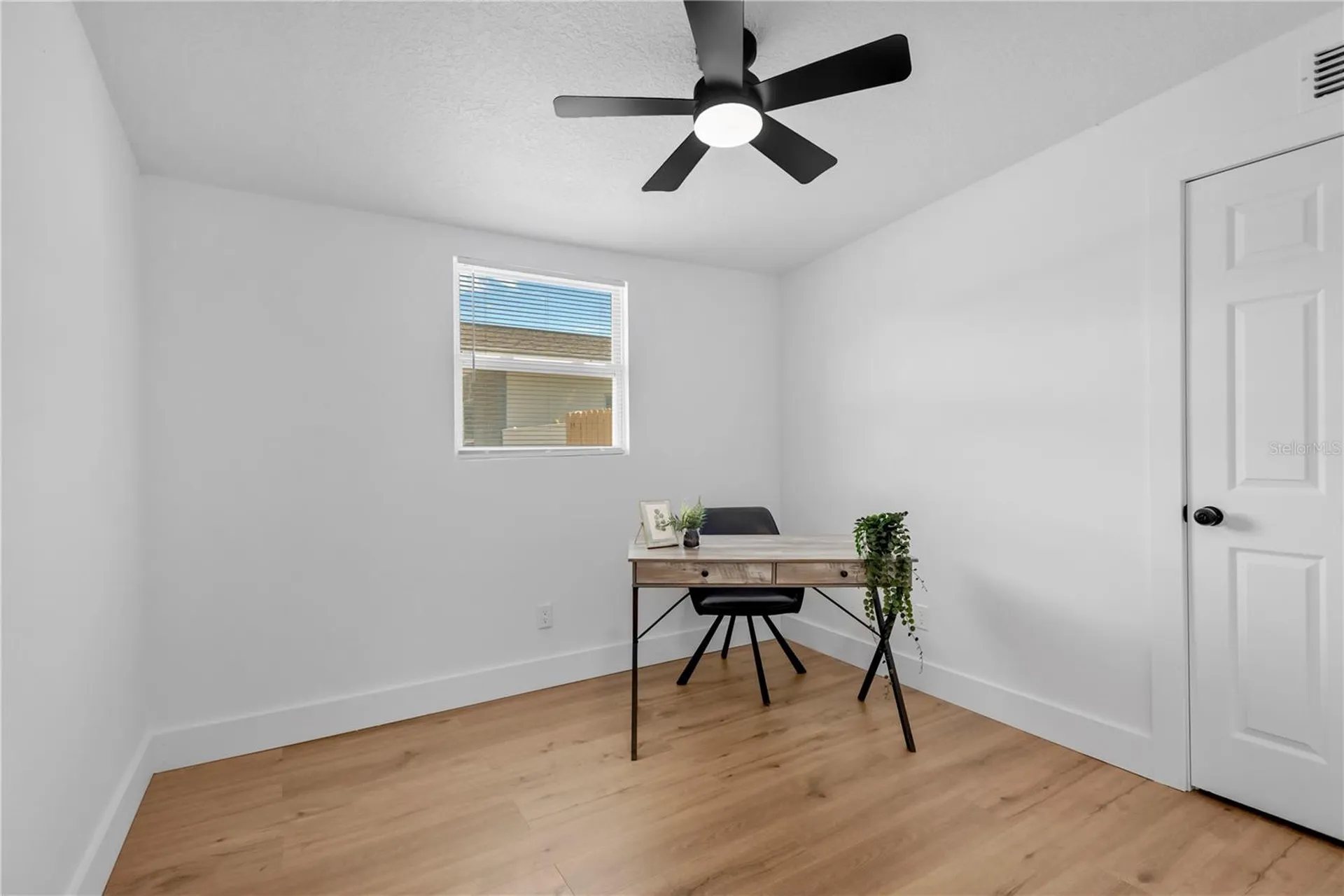 4628 15th Avenue S St Petersburg FL 33711
