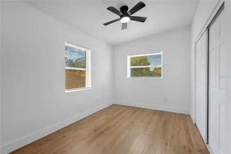 4628 15th Avenue S St Petersburg FL 33711