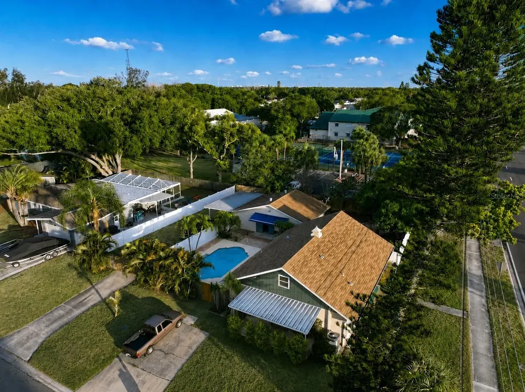 11298 73rd Avenue N Seminole FL 33772