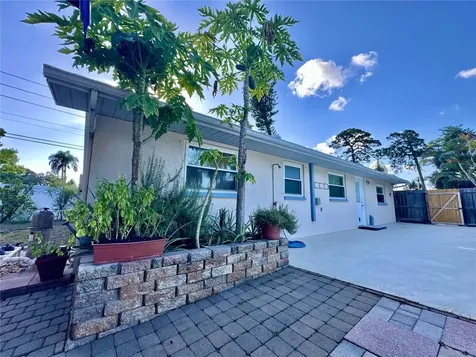 11298 73rd Avenue N Seminole FL 33772