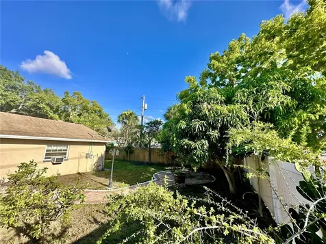 11298 73rd Avenue N Seminole FL 33772