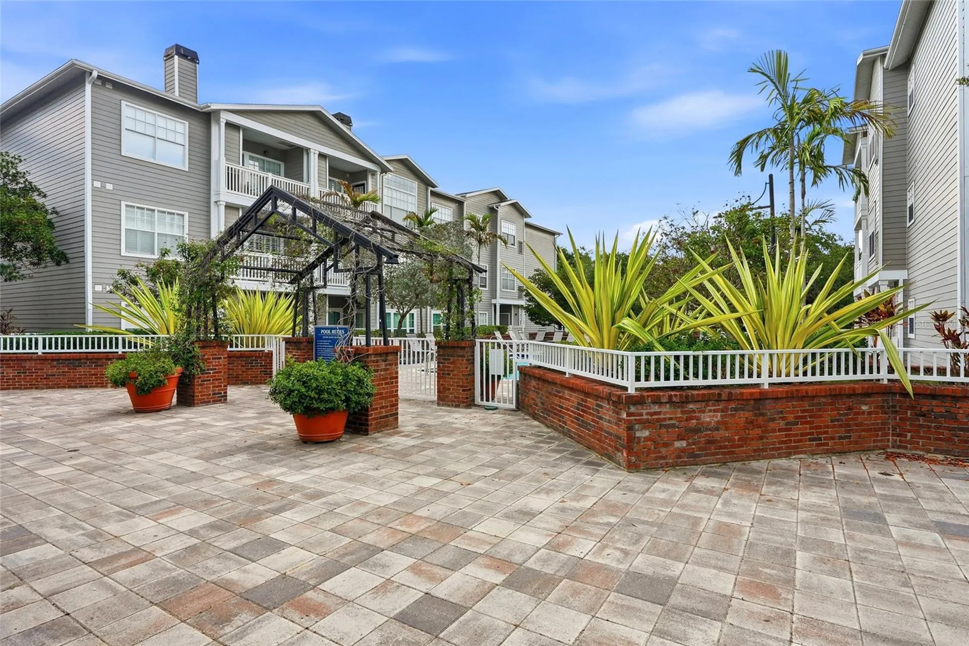 800 S Dakota Avenue Tampa FL 33606