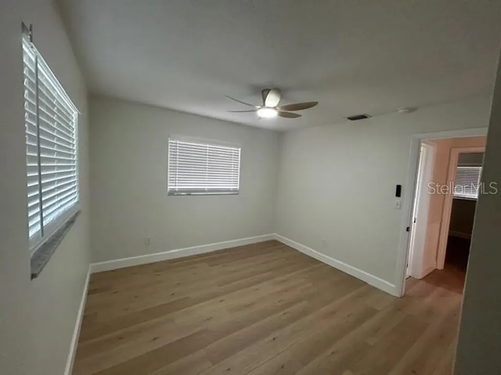 6617 27th Way N St Petersburg FL 33702