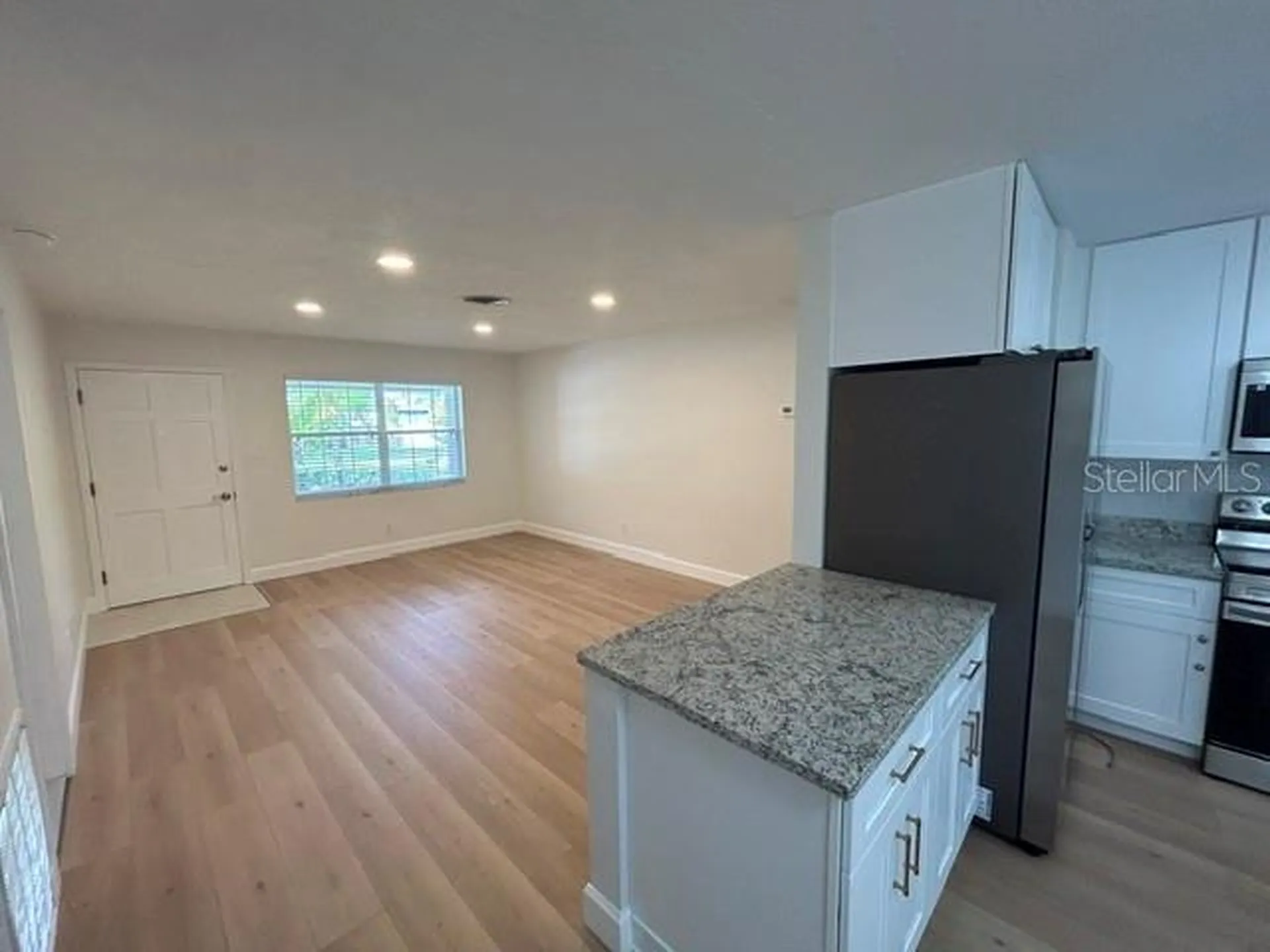 6617 27th Way N St Petersburg FL 33702