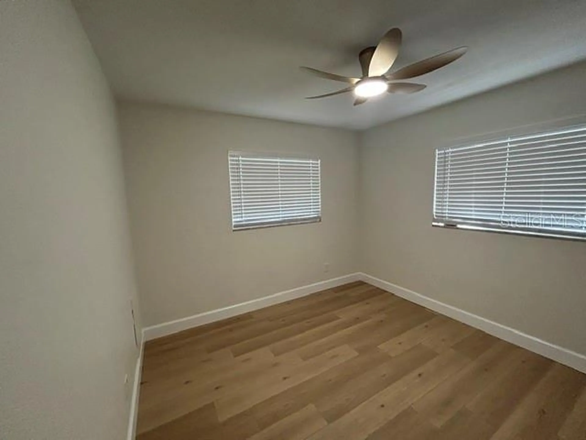 6617 27th Way N St Petersburg FL 33702