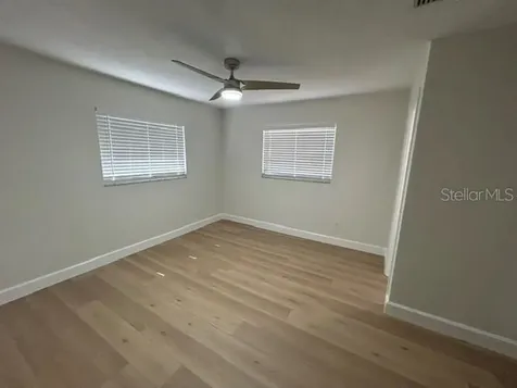 6617 27th Way N St Petersburg FL 33702