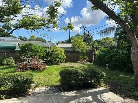 6617 27th Way N St Petersburg FL 33702