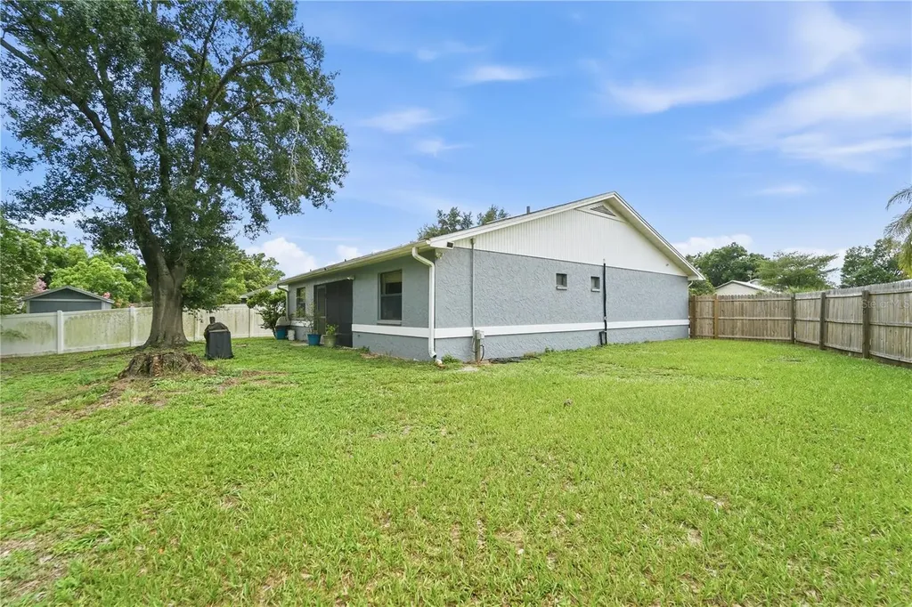 358 N Fork Place Lakeland FL 33809