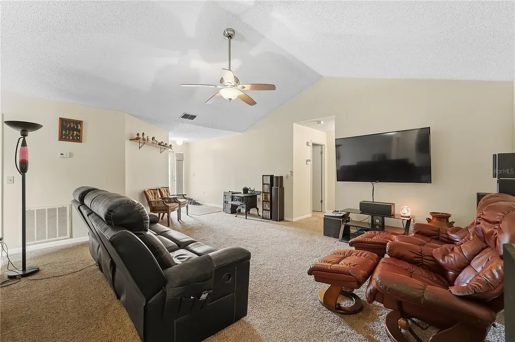 358 N Fork Place Lakeland FL 33809