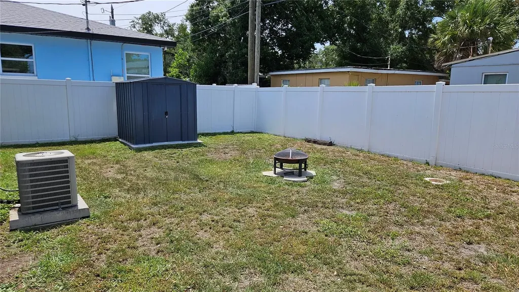 1946 15th Avenue S St Petersburg FL 33705