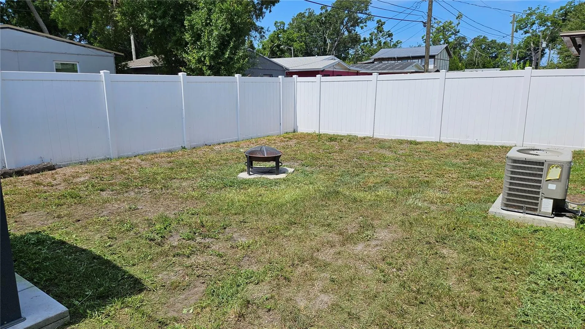 1946 15th Avenue S St Petersburg FL 33705