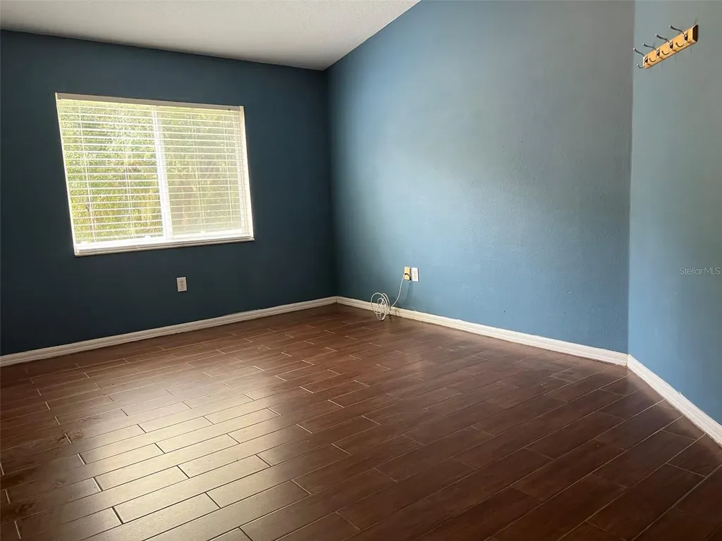 18169 Sandy Pointe Drive Tampa FL 33647