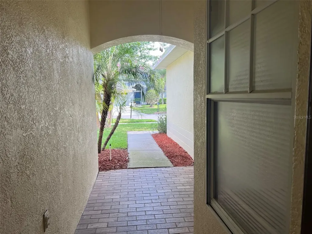 18169 Sandy Pointe Drive Tampa FL 33647