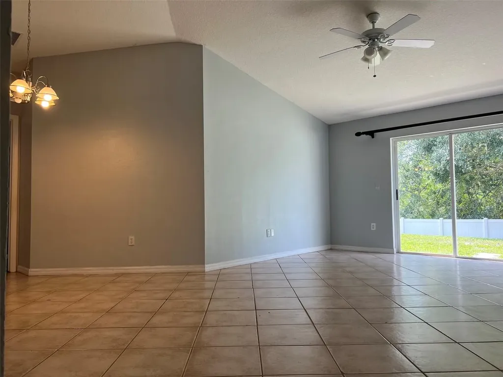 18169 Sandy Pointe Drive Tampa FL 33647