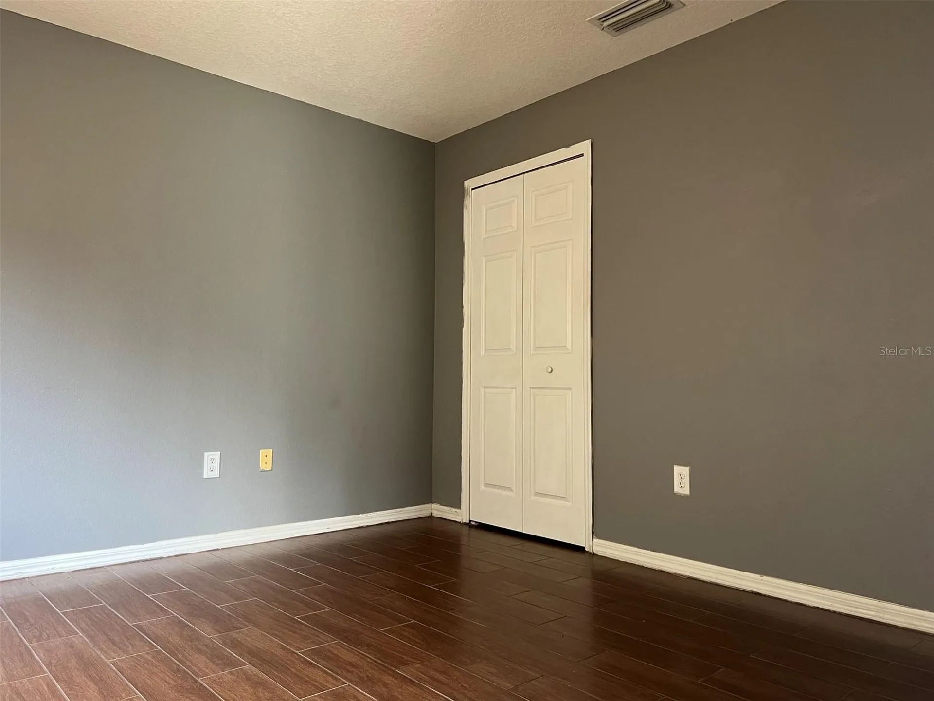 18169 Sandy Pointe Drive Tampa FL 33647