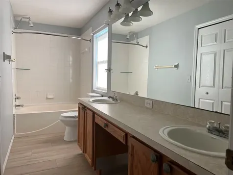 18169 Sandy Pointe Drive Tampa FL 33647