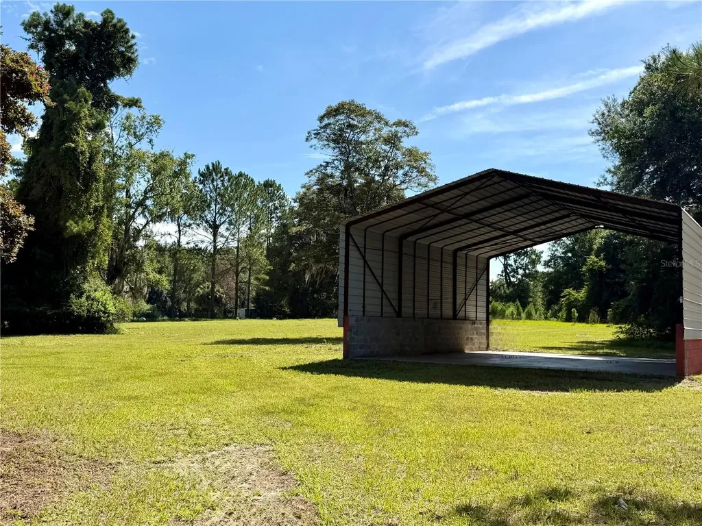 17545 NE 37th Court Citra FL 32113