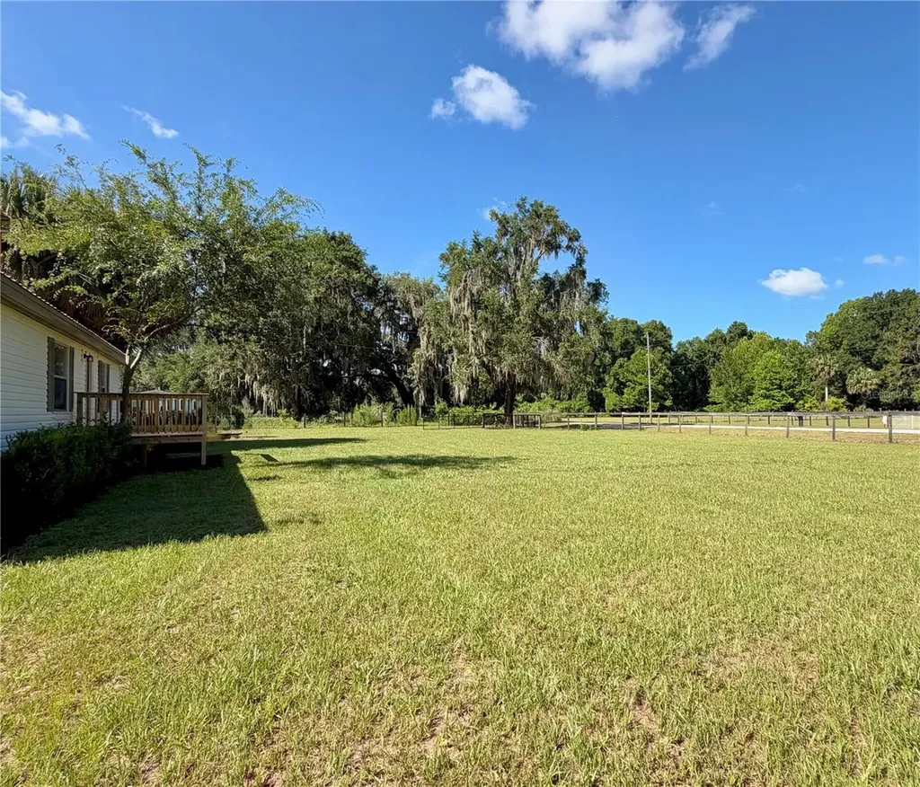 17545 NE 37th Court Citra FL 32113