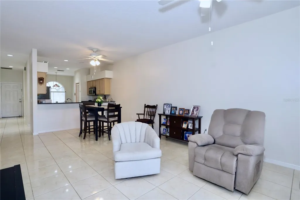 170 Club Villas Lane Kissimmee FL 34744