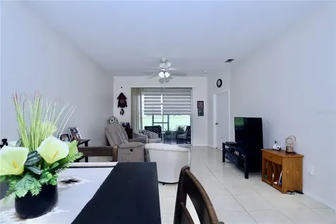 170 Club Villas Lane Kissimmee FL 34744